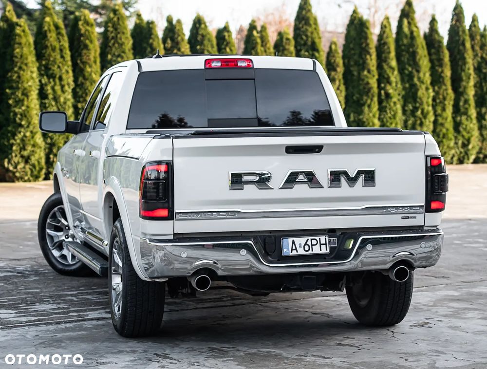 RAM 1500 Crew Cab Shortbed Limited - 9
