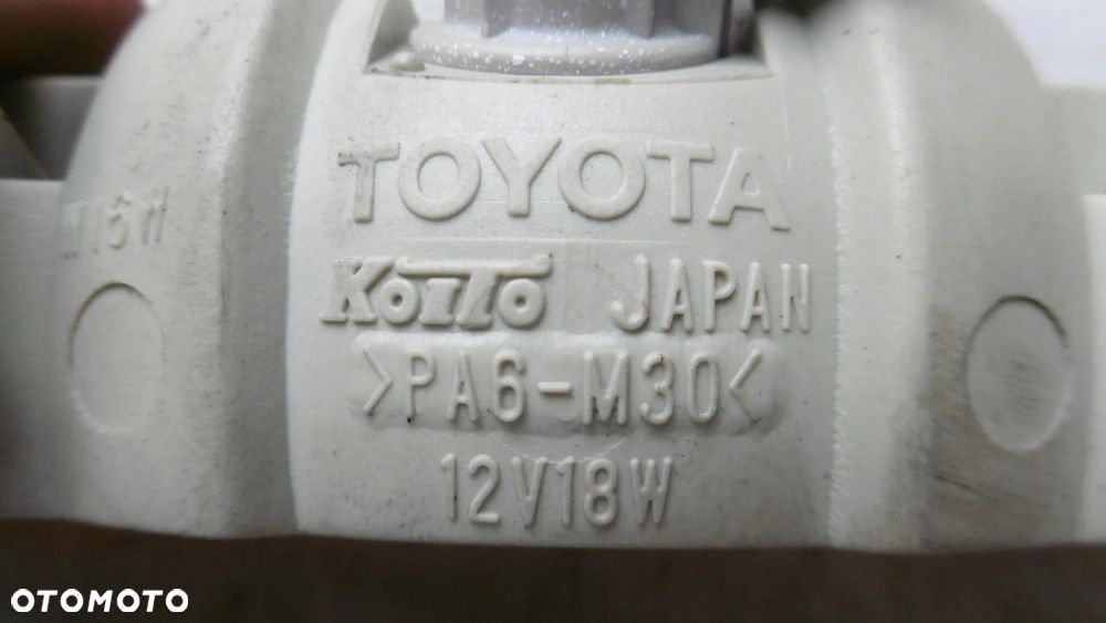 TRZECIE ŚWIATŁO STOP KLAPY LEXUS RX I RX300 1998R- - 3