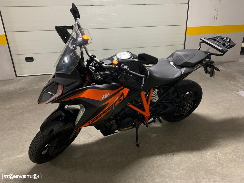 KTM Superduke 1290 SuperDuke GT - 9