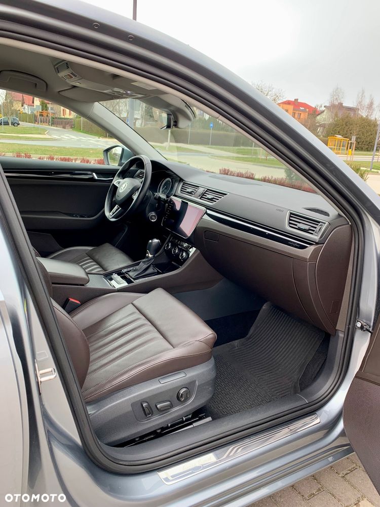 Skoda Superb 2.0 TDI L&K DSG - 11