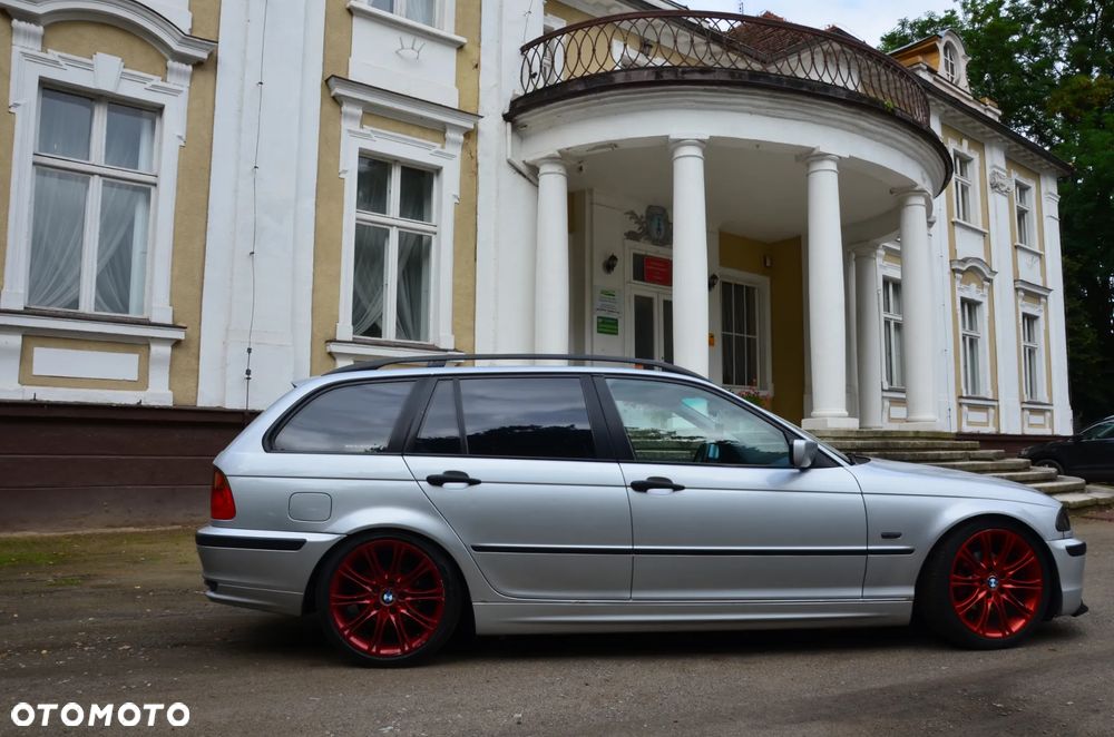 BMW Seria 3 318i - 3