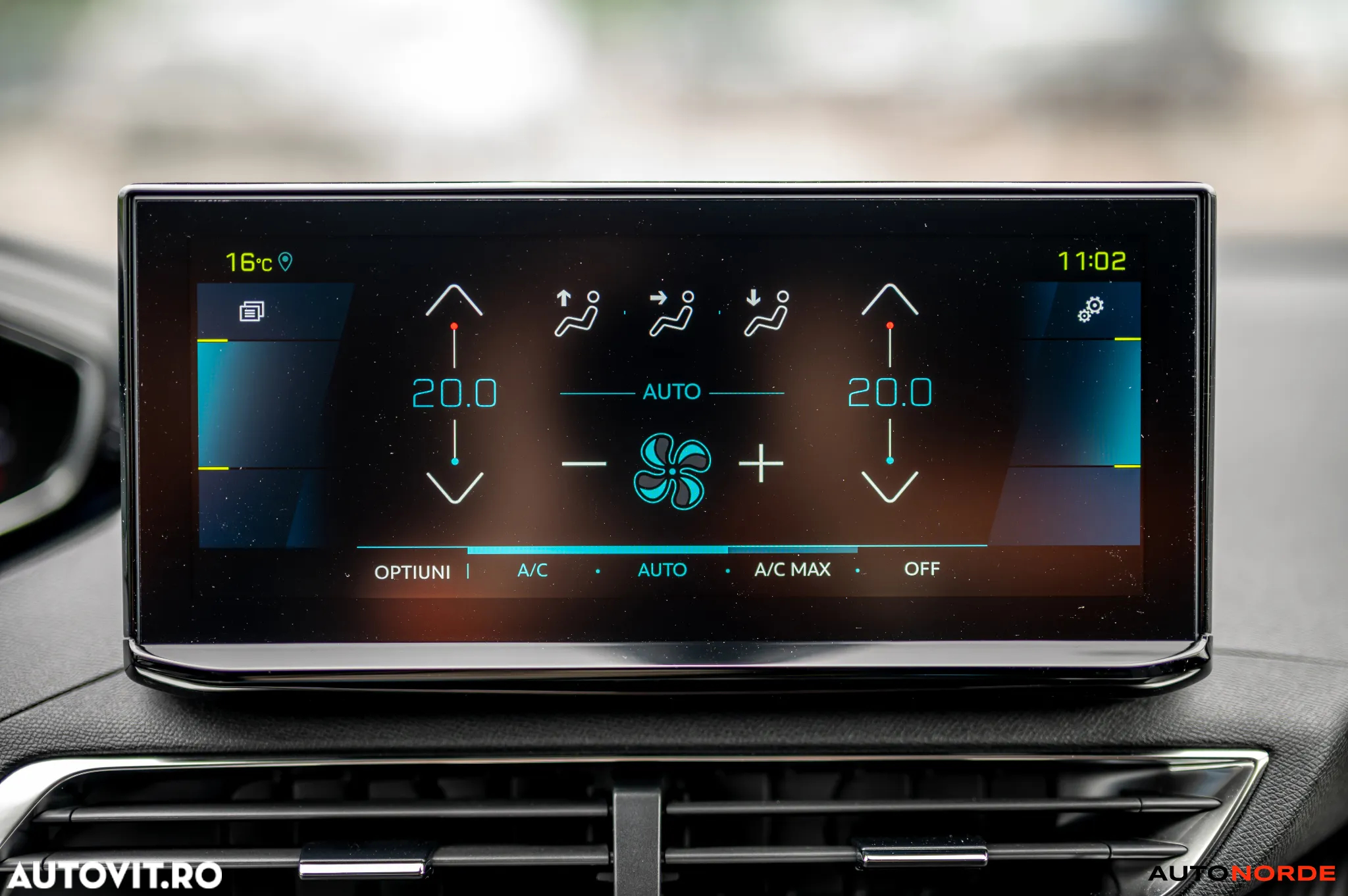 Peugeot 3008 Plug-In Hybrid 225 e-EAT8 Allure Pack - 25