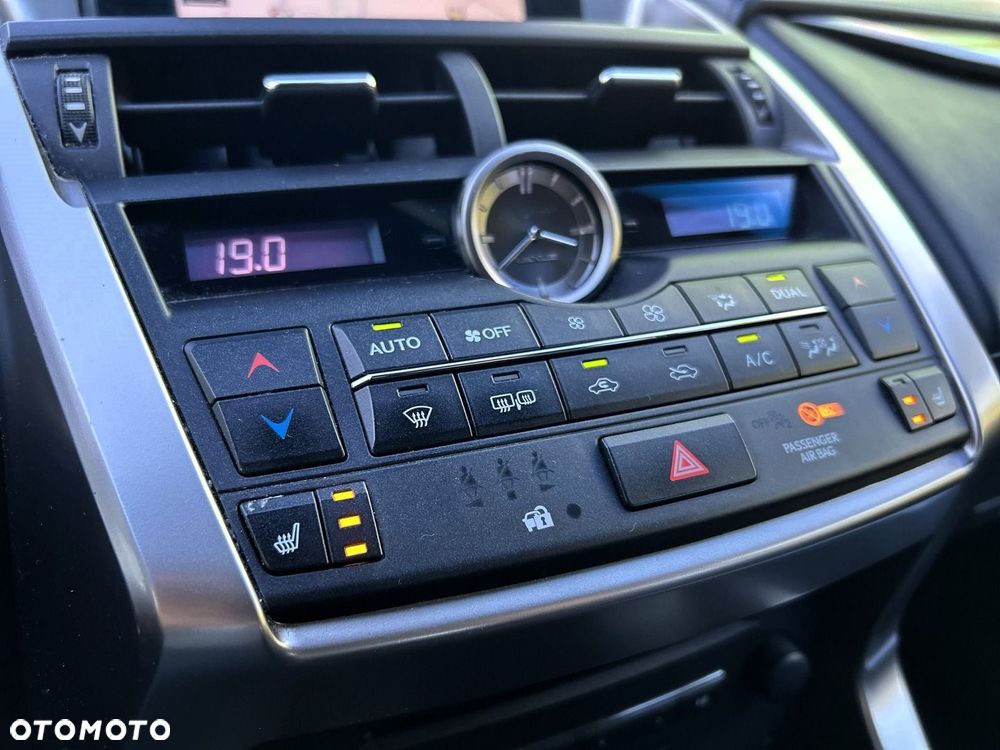 Lexus NX 300h Comfort AWD - 15