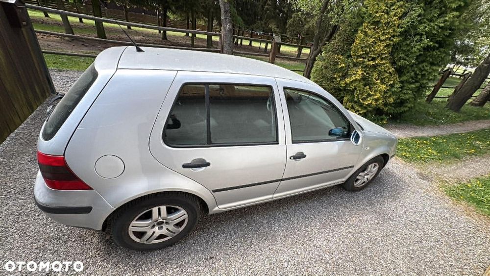 Volkswagen Golf 1.4 Comfortline - 8
