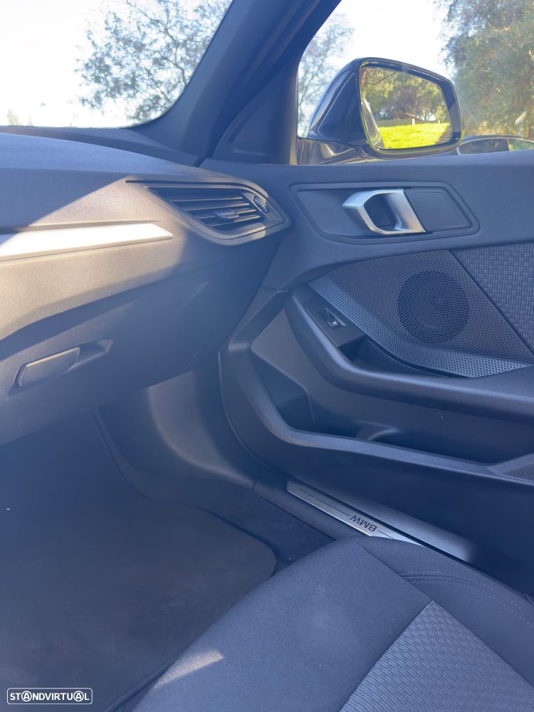 BMW 116 d Aut. Sport Line - 37