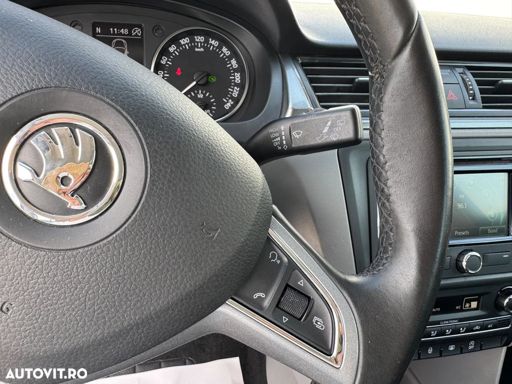 Skoda RAPID Spaceback 1.4 TSI DSG Drive Green tec - 16