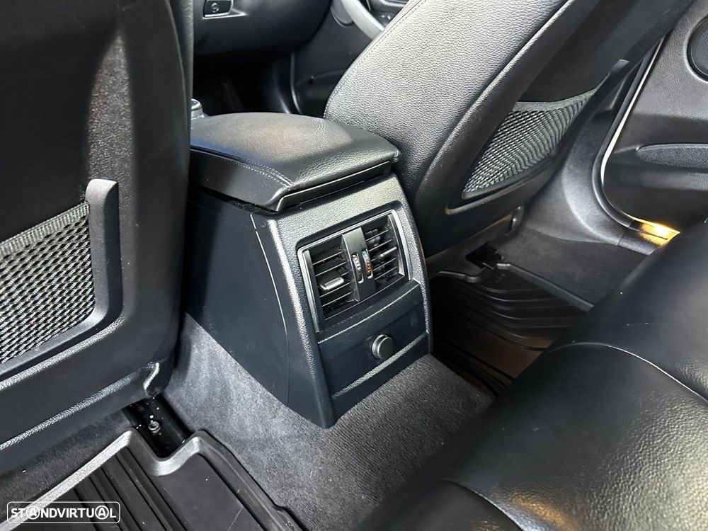 BMW 330 e iPerformance Pack M - 41