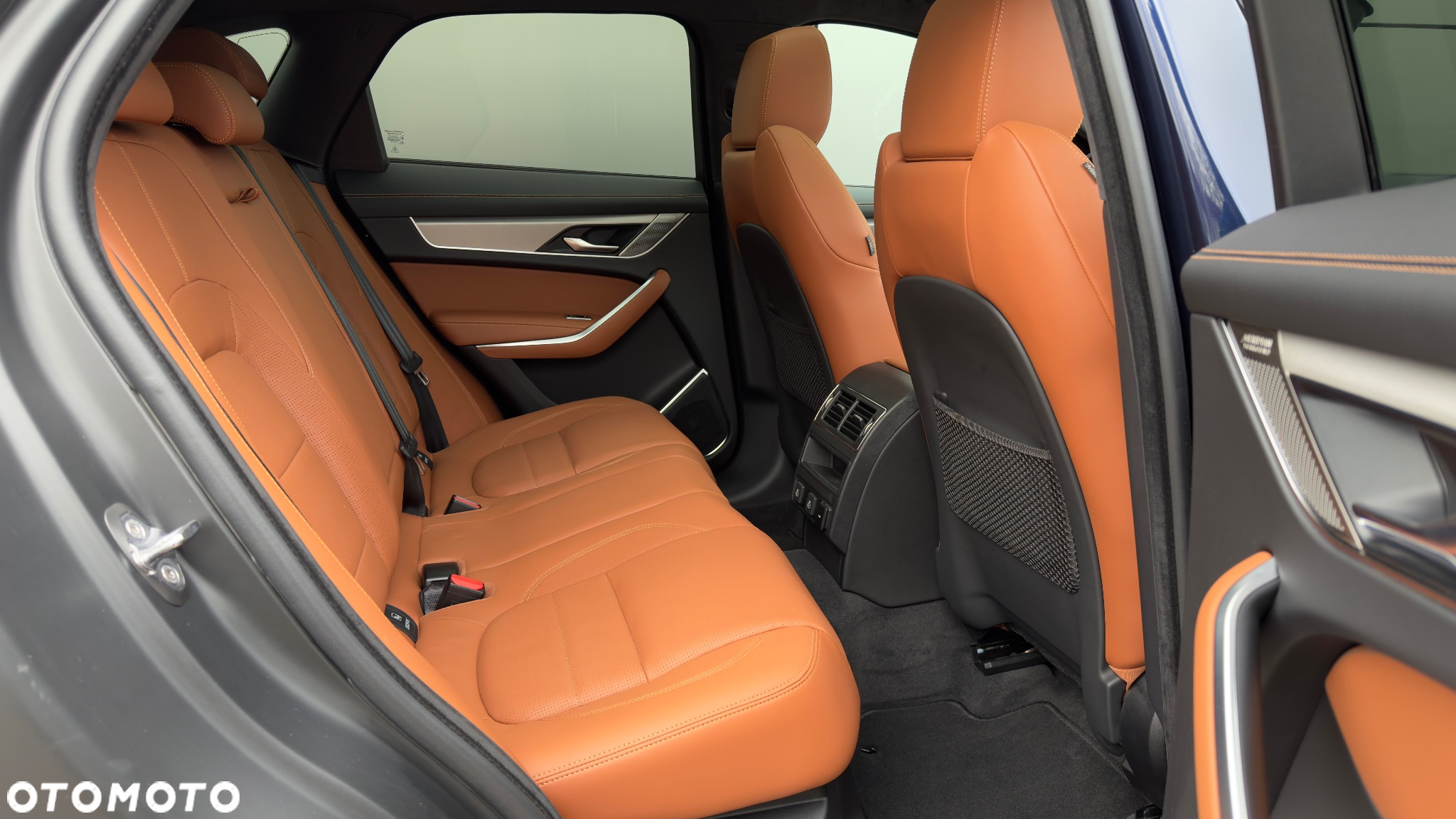 Jaguar F-Pace - 13