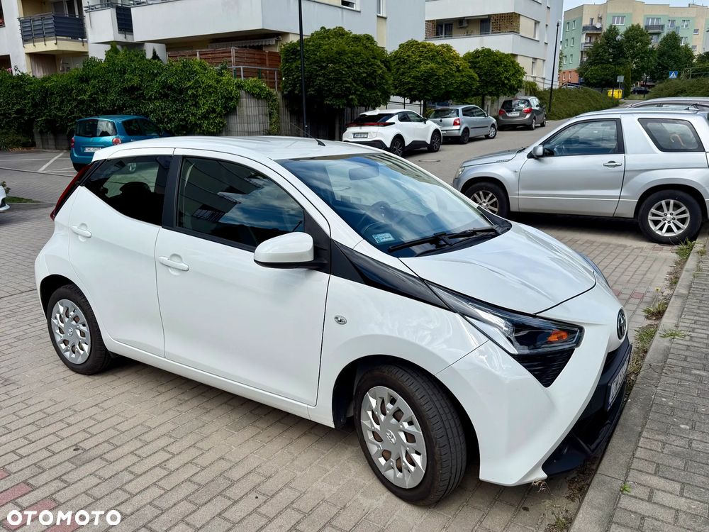 Toyota Aygo x-play - 1