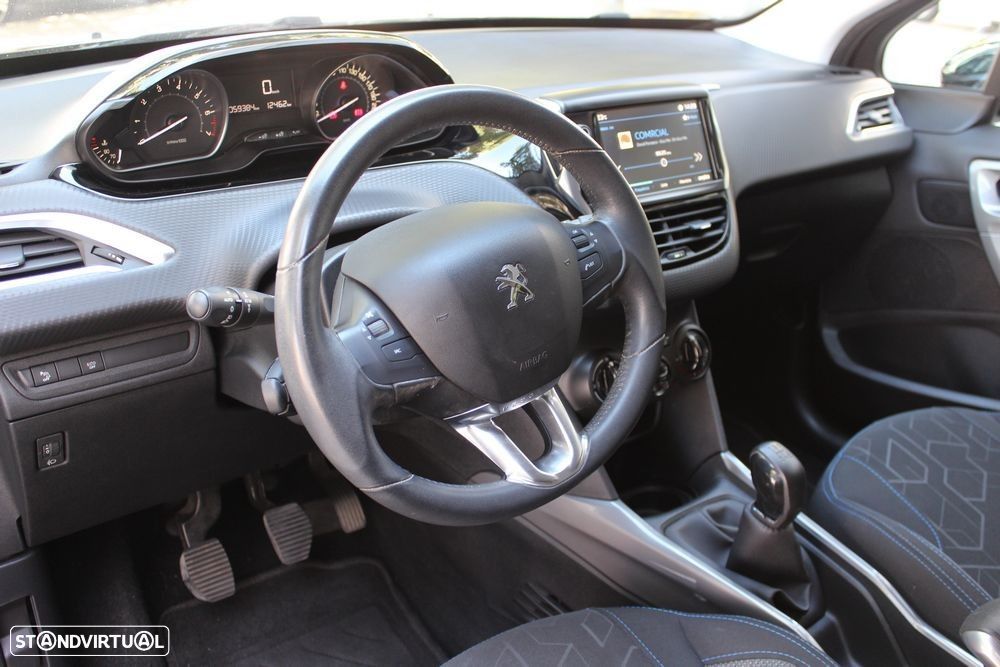 Peugeot 2008 1.2 PureTech Active - 15