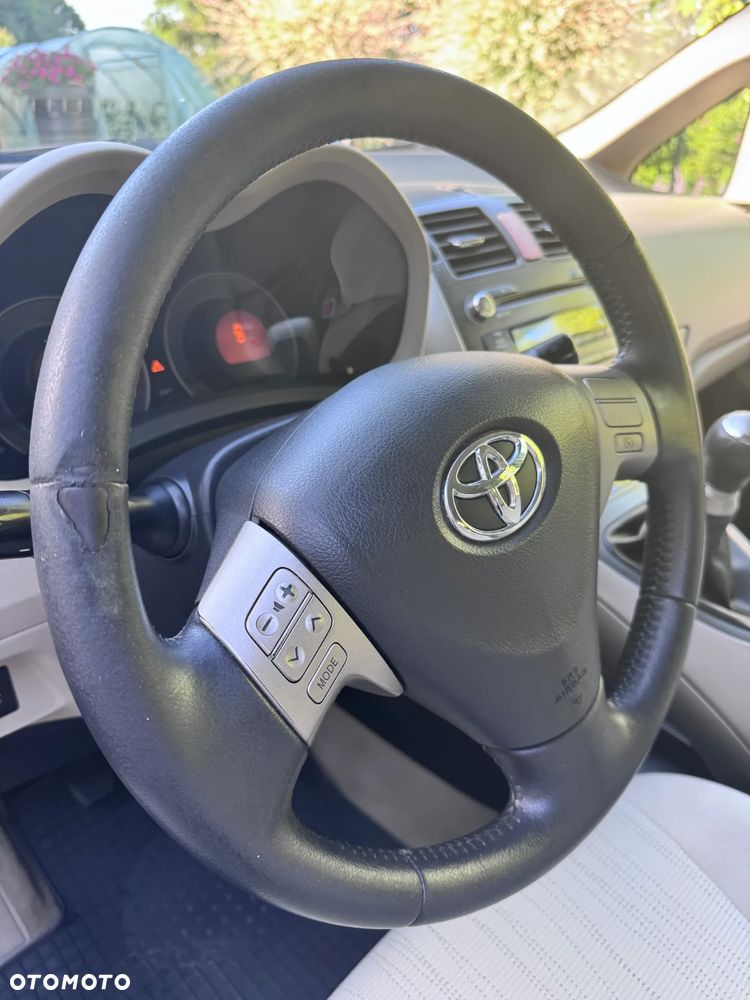 Toyota Auris 1.6 VVT-i Luna - 11