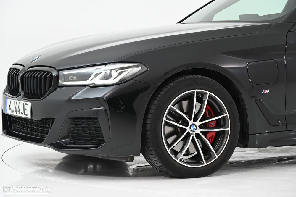 BMW 520 e Pack M - 11
