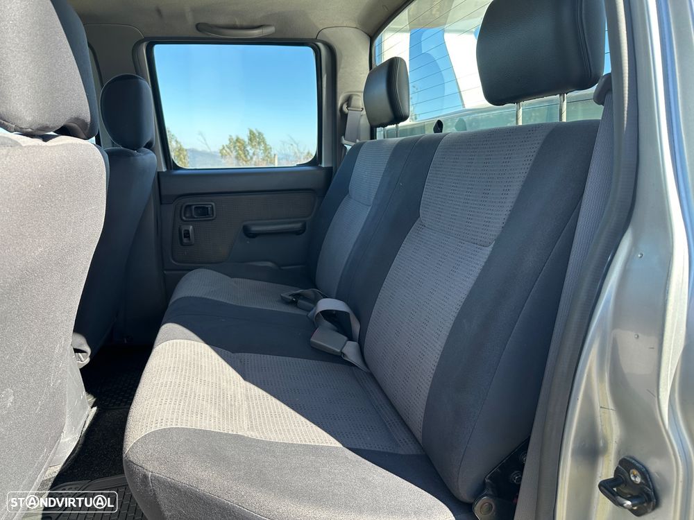 Nissan Pick Up 2.5 TD CD Navara XTr+Box+CD - 14