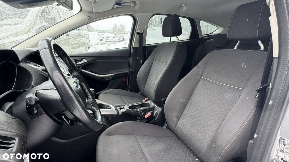 Ford Focus - 8