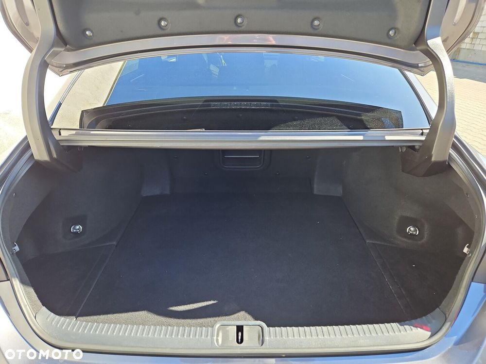 Lexus ES 300h F Sport Edition - 10