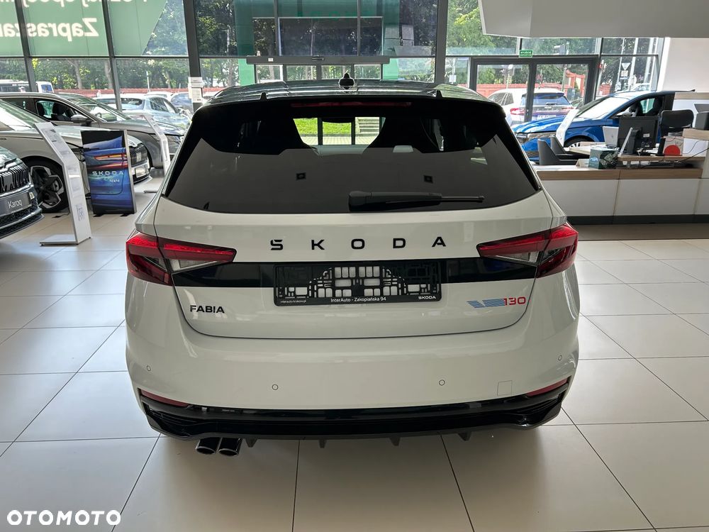 Skoda Fabia - 10