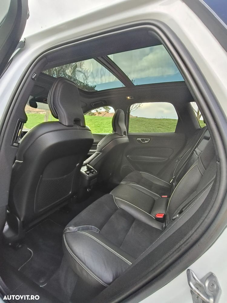 Volvo XC 60 D4 AWD Geartronic RDesign - 17