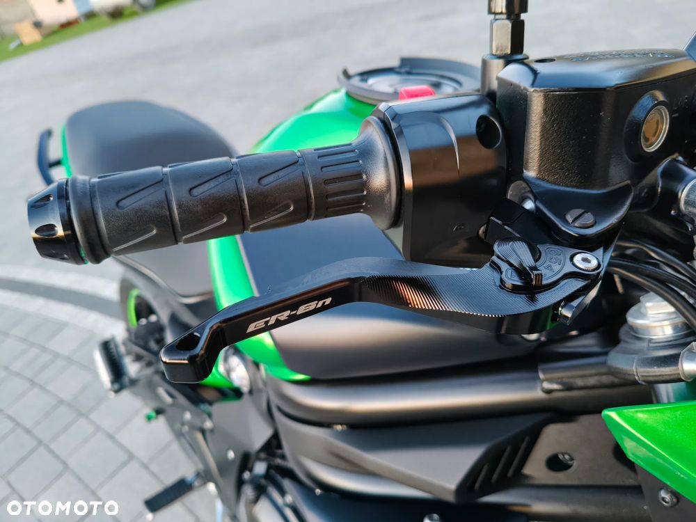 Kawasaki ER - 10