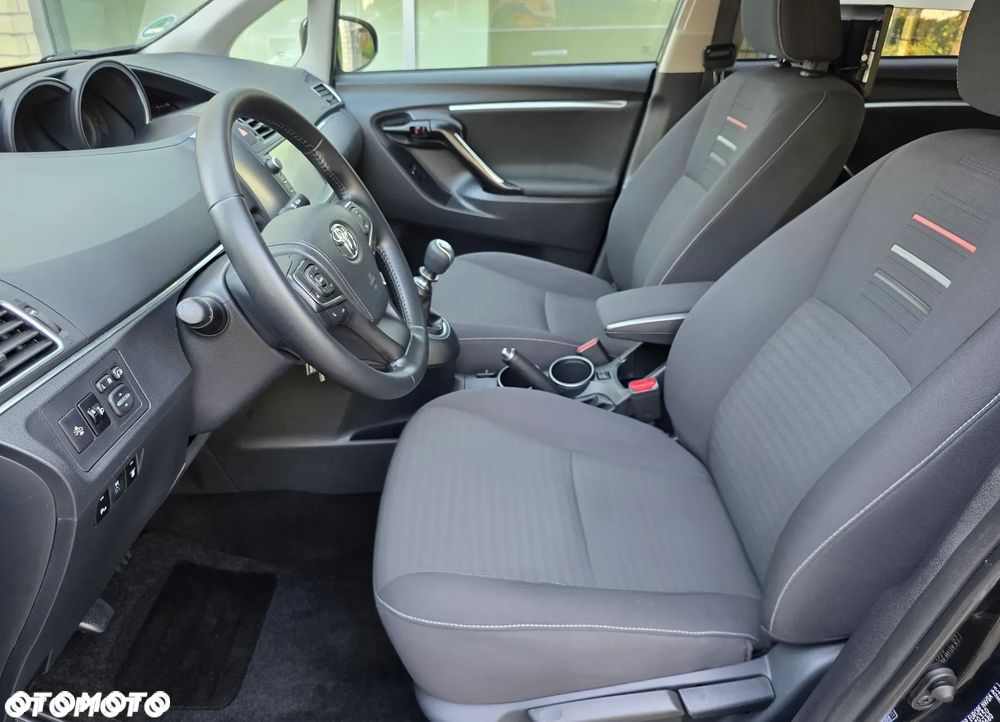 Toyota Verso - 18