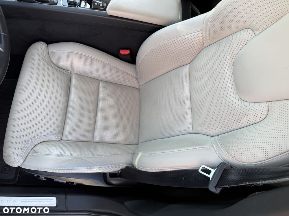 Volvo XC 60 T5 AWD Inscription - 10