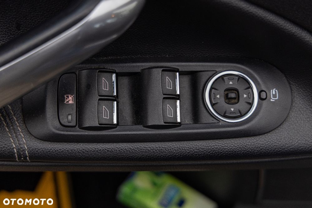 Ford Mondeo SW 2.0 Titanium - 18