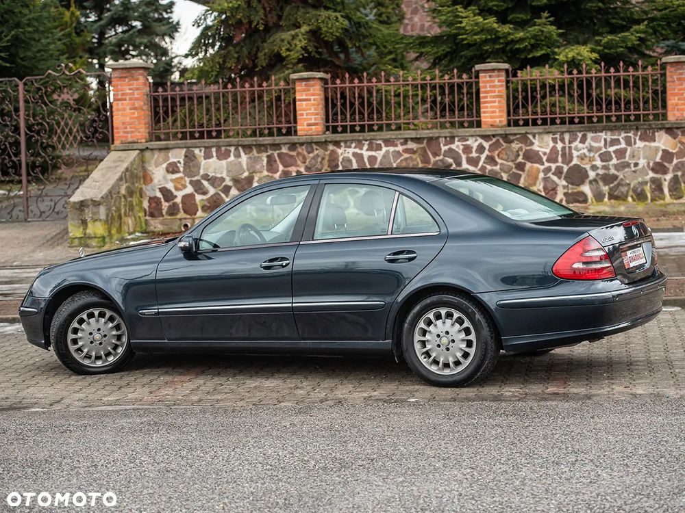 Mercedes-Benz Klasa E 200 CDI Elegance - 10