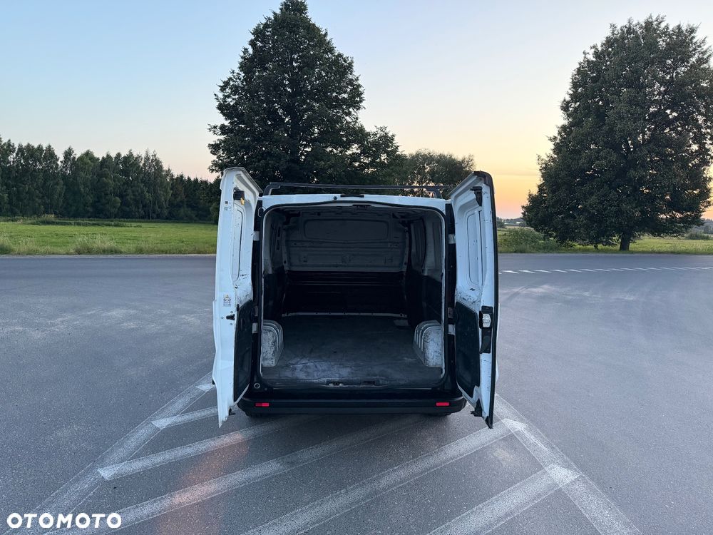 Renault Trafic - 8