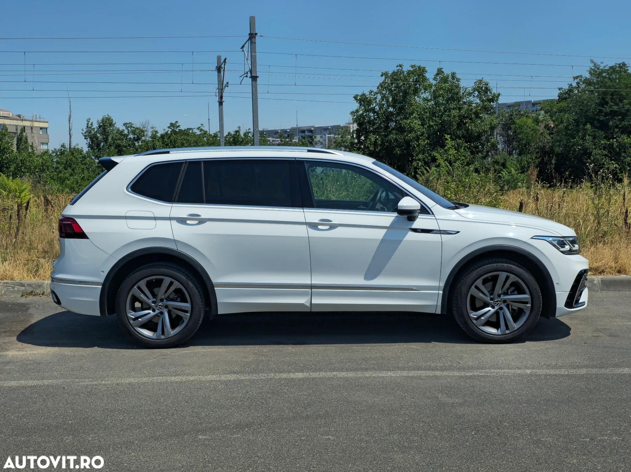 Volkswagen Tiguan Allspace 2.0 TSI 4Mot DSG R-Line - 10