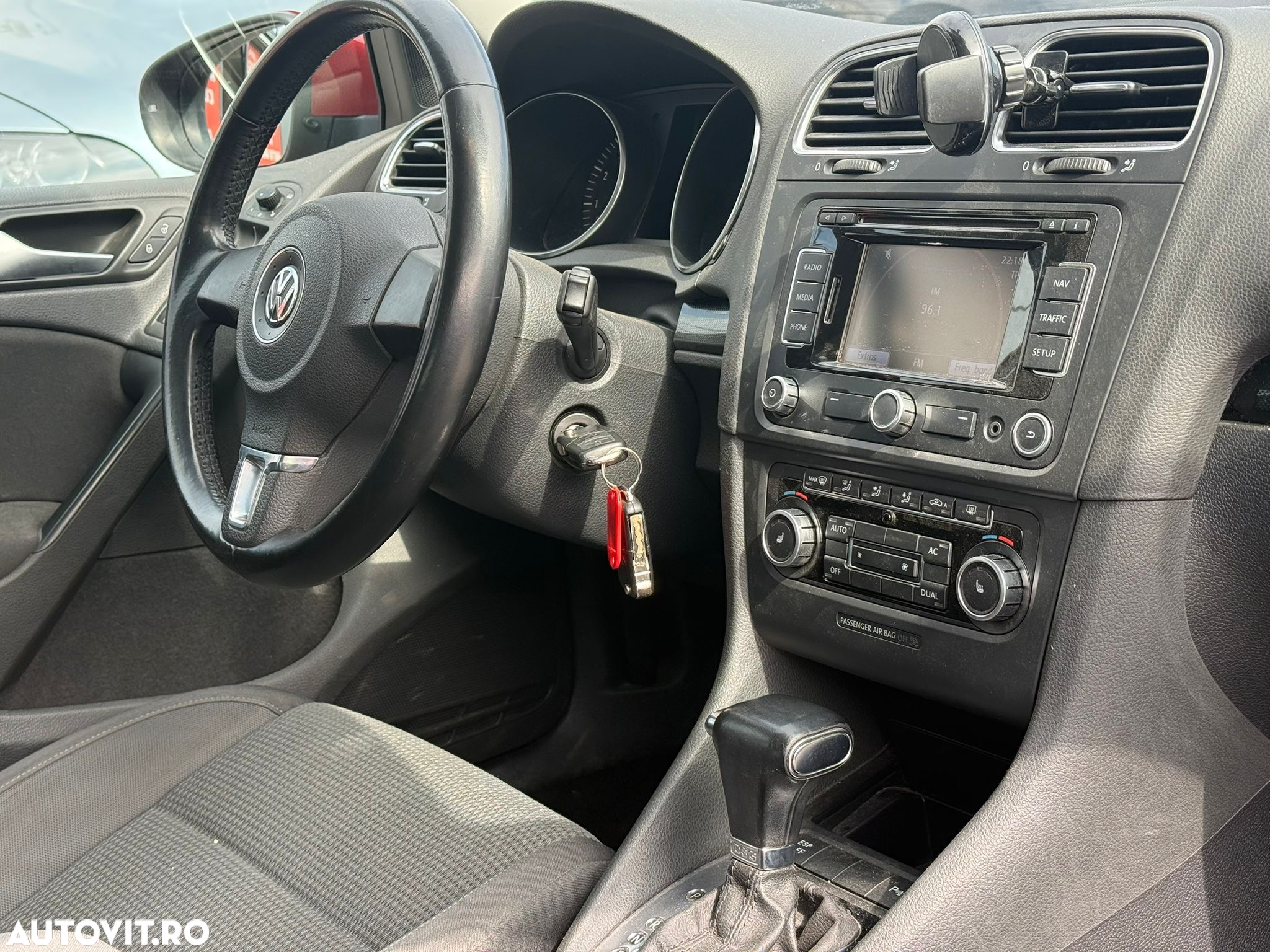 Volkswagen Golf - 10