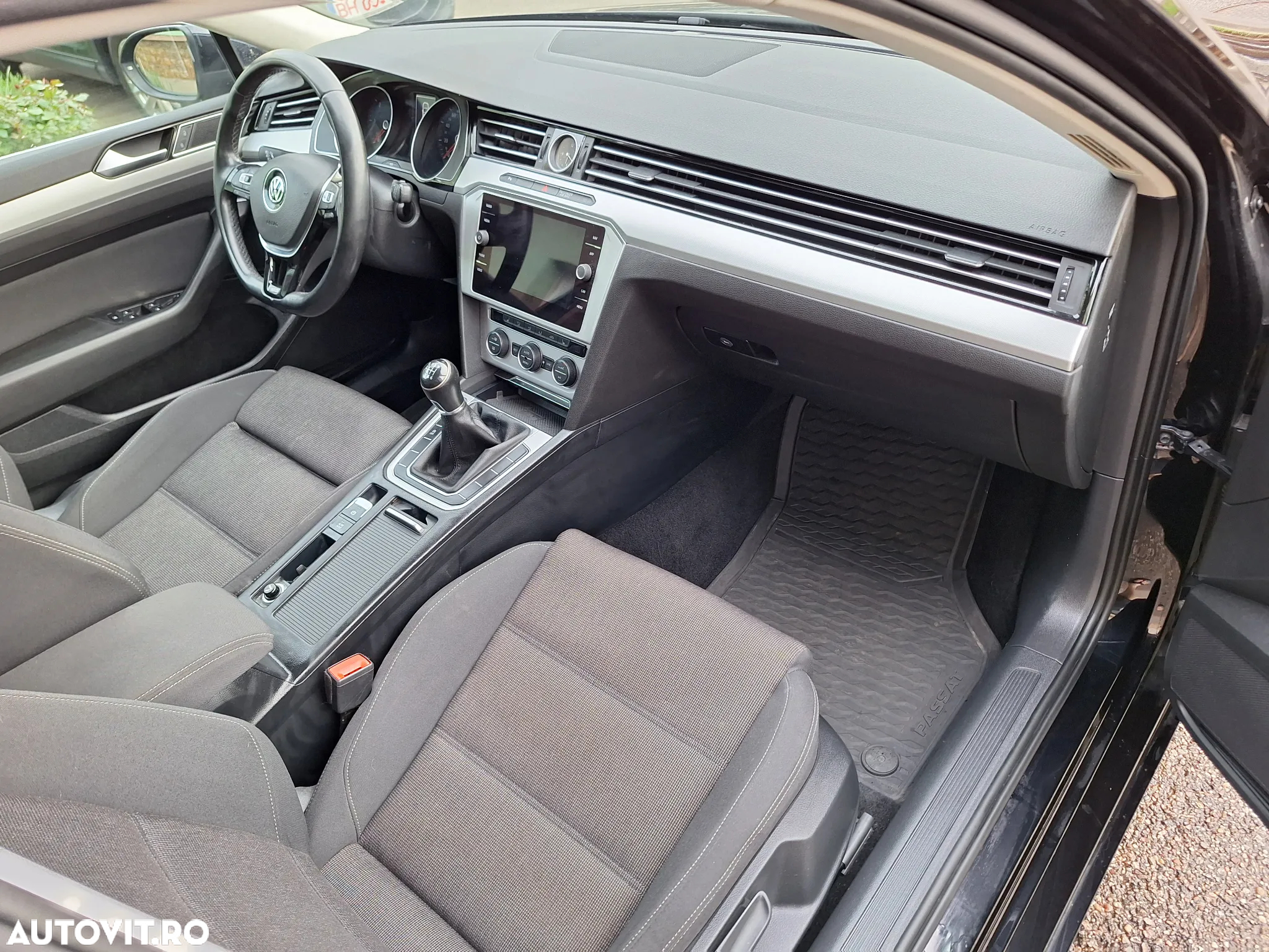Volkswagen Passat Variant 2.0 TDI (BlueMotion Technology) Comfortline - 23