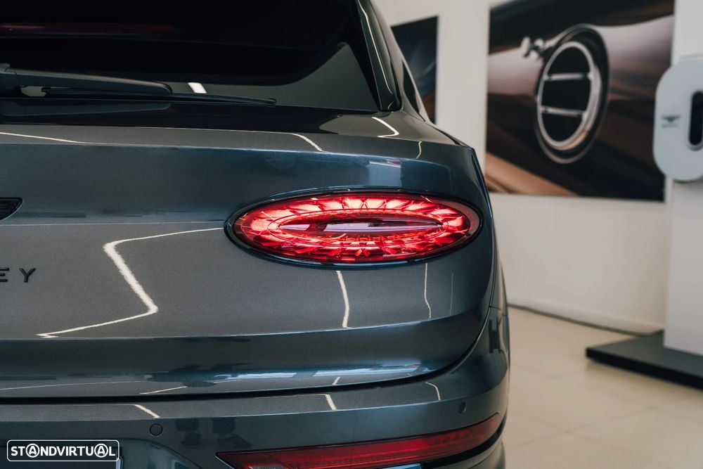 Bentley Bentayga V8 Speed - 11