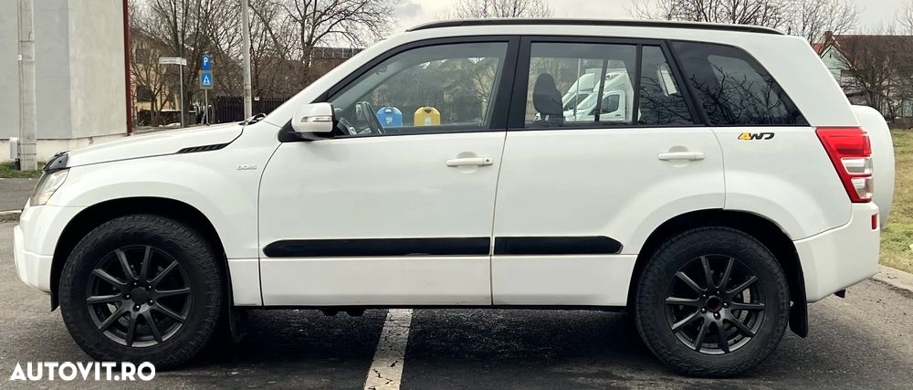 Suzuki Grand Vitara 1.9 DDiS Comfort DPF - 7