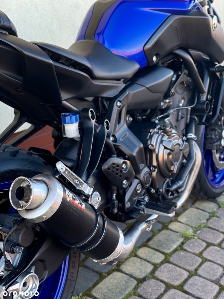 Yamaha MT - 8