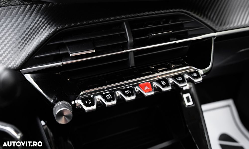 Peugeot 2008 BlueHDi 100 STOP & START Allure - 21