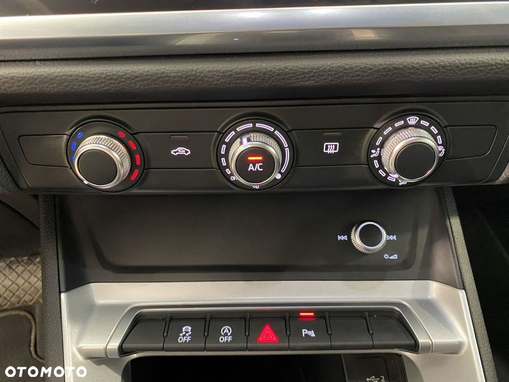 Audi Q3 - 22