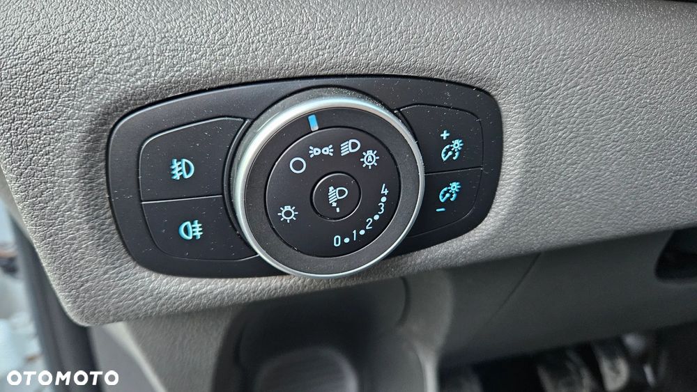 Ford Custom L1 2020 Rok Kamera Webasto Duży Wyświetlacz Hak Led - 17