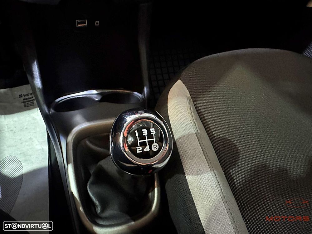 Toyota Aygo 1.0 X-Play Plus - 28