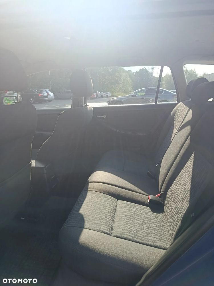 Toyota Corolla 1.4 VVT-i Base - 22