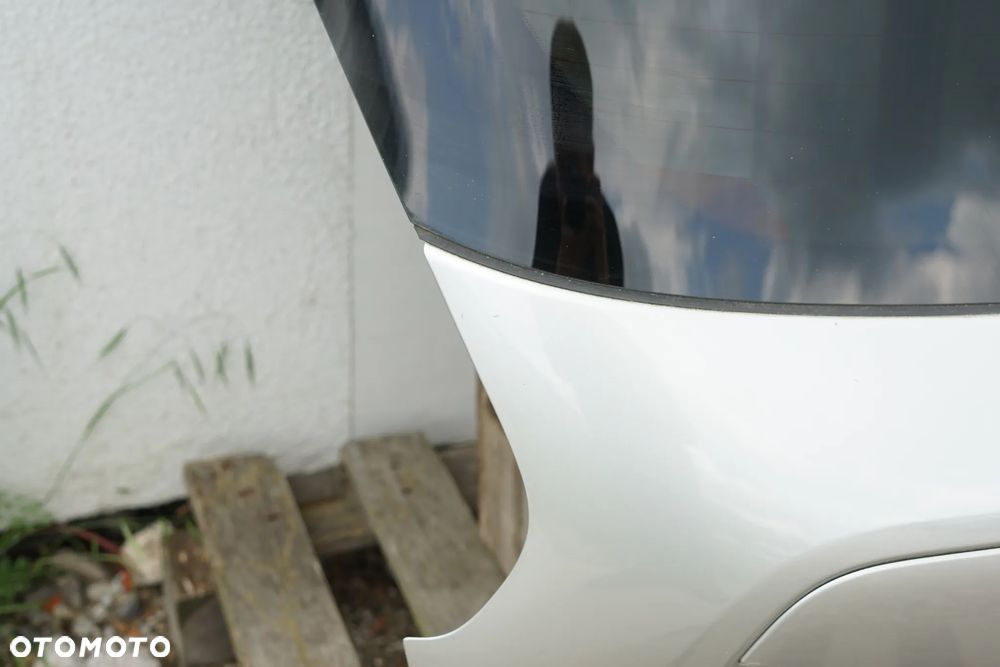 Klapa bagażnika tył Nissan Juke I F15 KY0 - 8