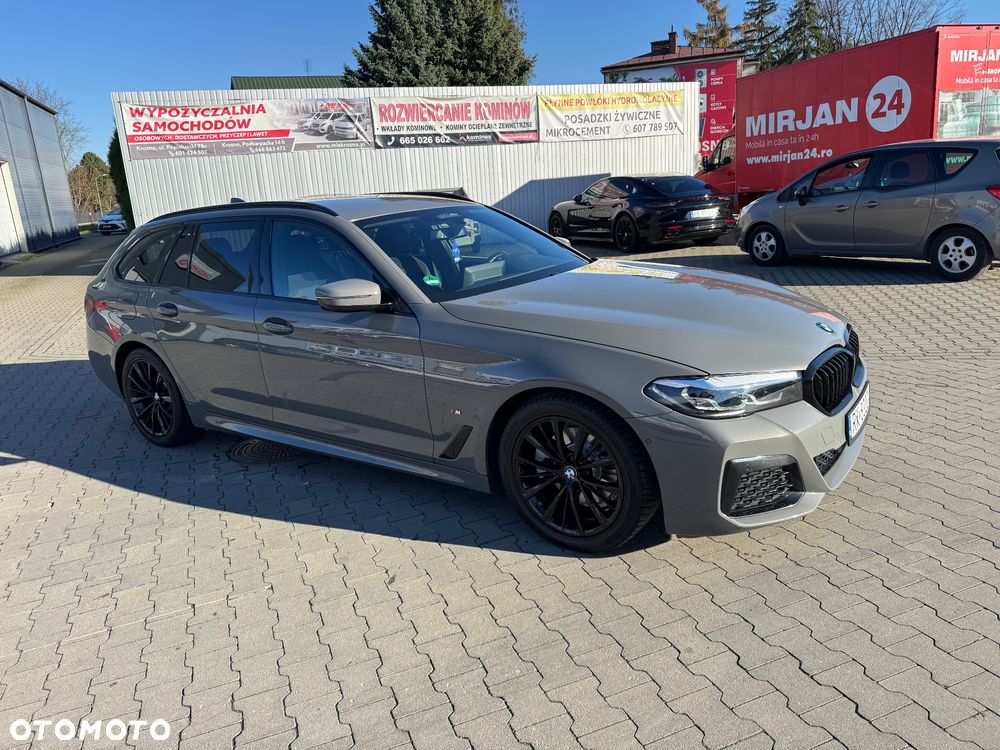 BMW Seria 5 520d M Sport - 10