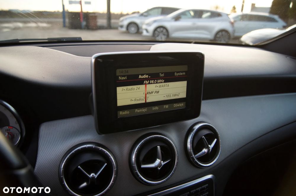 Mercedes-Benz CLA 200 CDI - 13