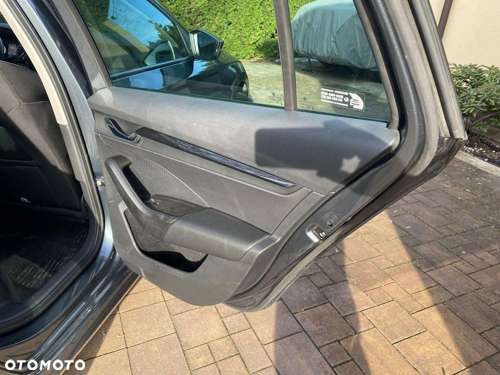 Skoda Octavia 2.0 TDI Ambition - 38