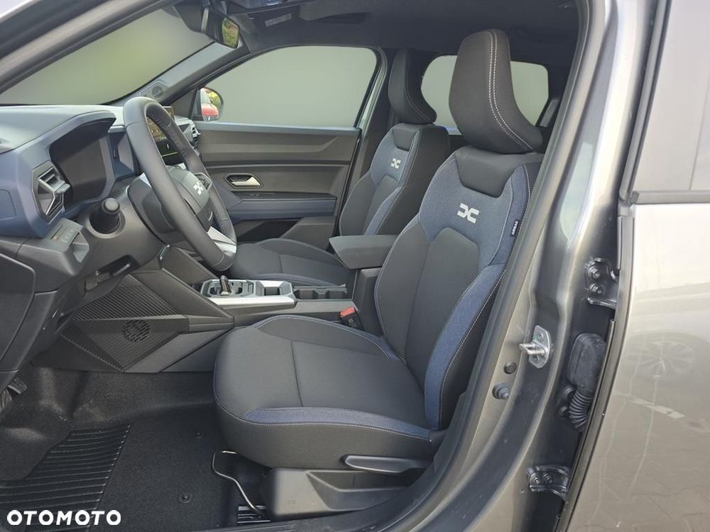 Dacia Duster 1.8 Full Hybrid 155 Journey MMT - 11