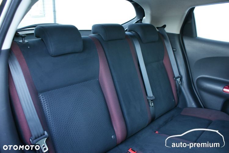Nissan Juke 1.6 Acenta S&S - 26