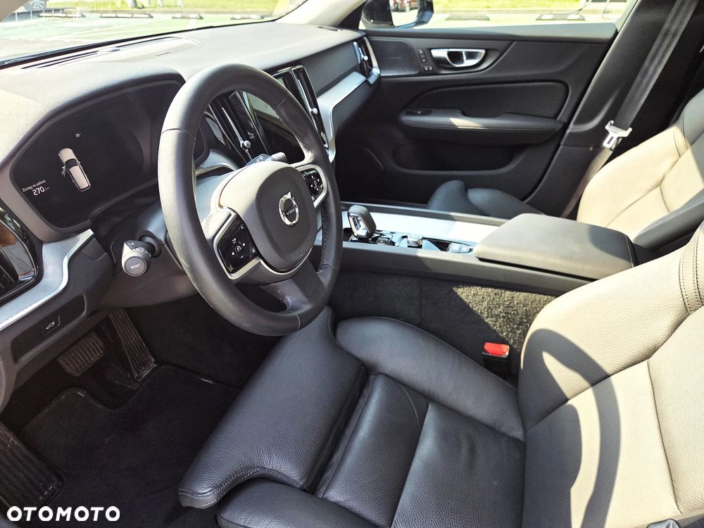 Volvo V60 B4 B Plus Dark - 9