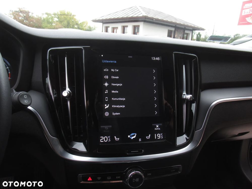 Volvo V60 T4 Momentum - 19