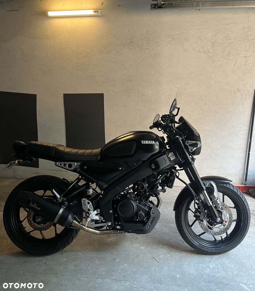 Yamaha XSR - 6