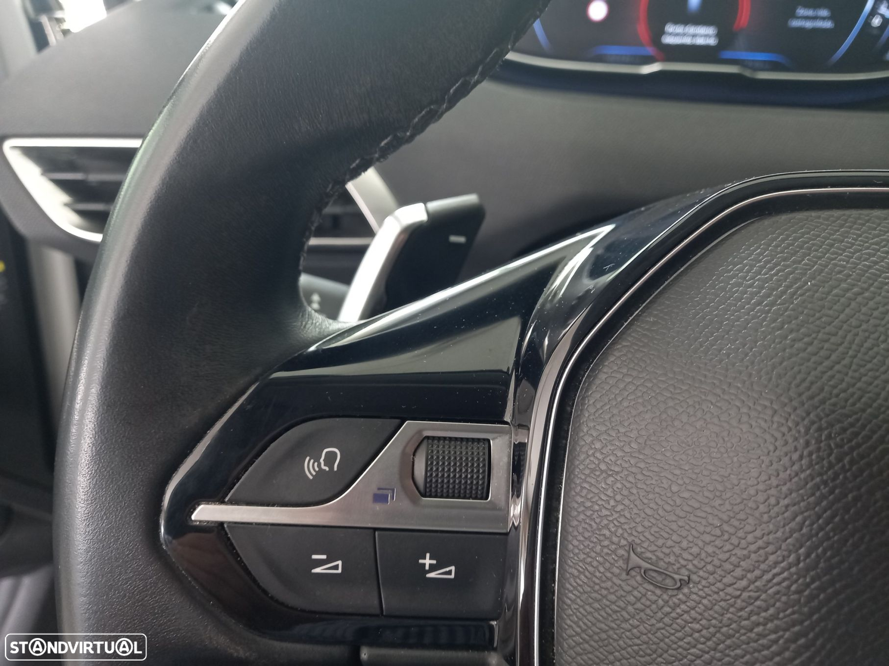 Peugeot 5008 1.5 BlueHDi Allure EAT8 - 18