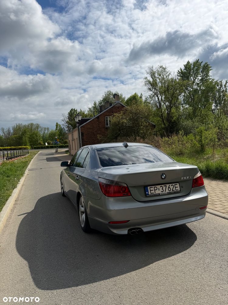 BMW Seria 5 525d - 2
