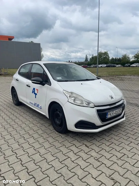 Peugeot 208 - 3